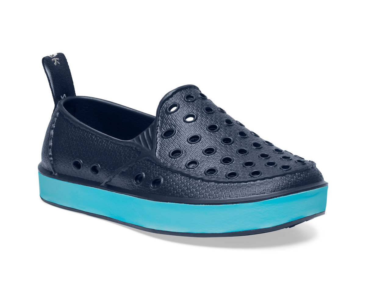 Navy,8/9